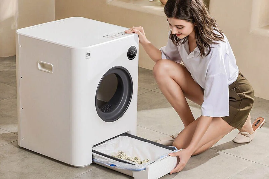 best robotic cat litter box